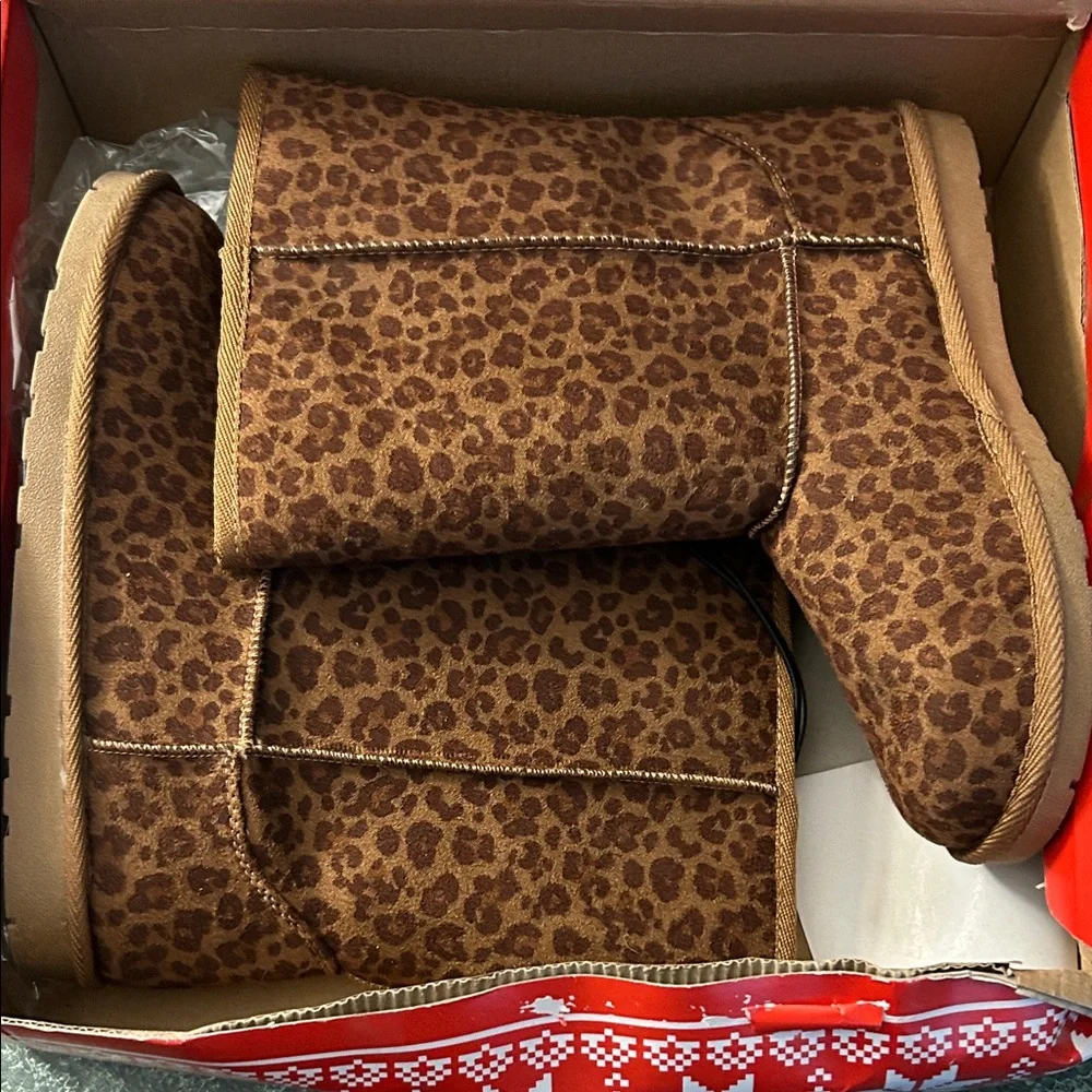 Arizona Jean Company Leopard Print Winter Boots